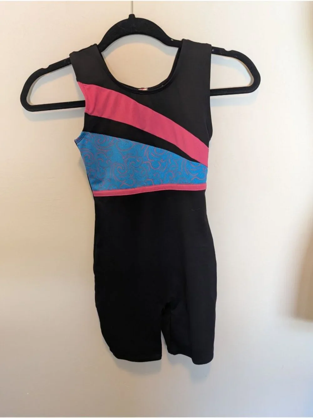 Moret Active Girl Youth Gymnastics Leotard Black Pink Blue Swirl Medium 8/10